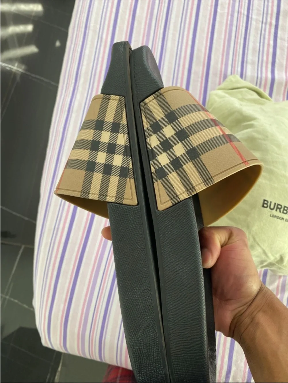 Burberry Box with Plaid Slide Inside - Beige/Black - Picture 4 of 5